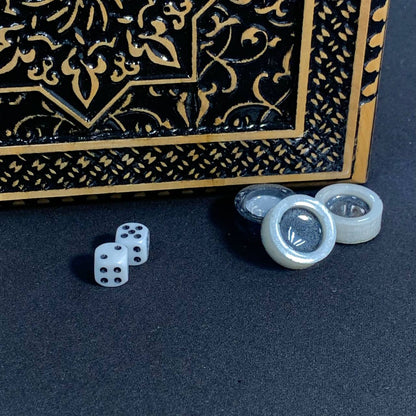 Plateau de backgammon en bois – Un mélange exquis d'art et de fonctionnalité, prêt à offrir