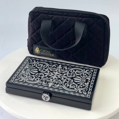 Housse de rangement en alcantara pour Stone Domino 26*16cm. Doux et confortable.