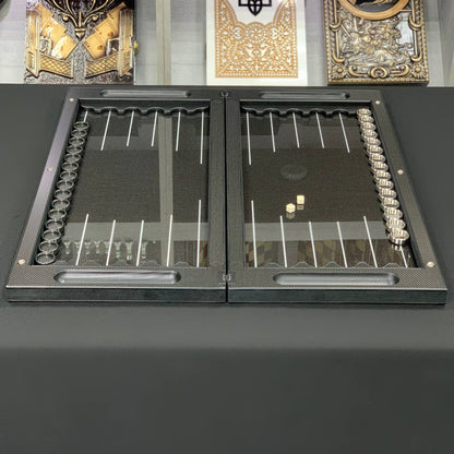Luxuriöses VIP Carbon Backgammon Set auf Aluminium Carbon Basis, 61*26,5cm, Geschenkfertig