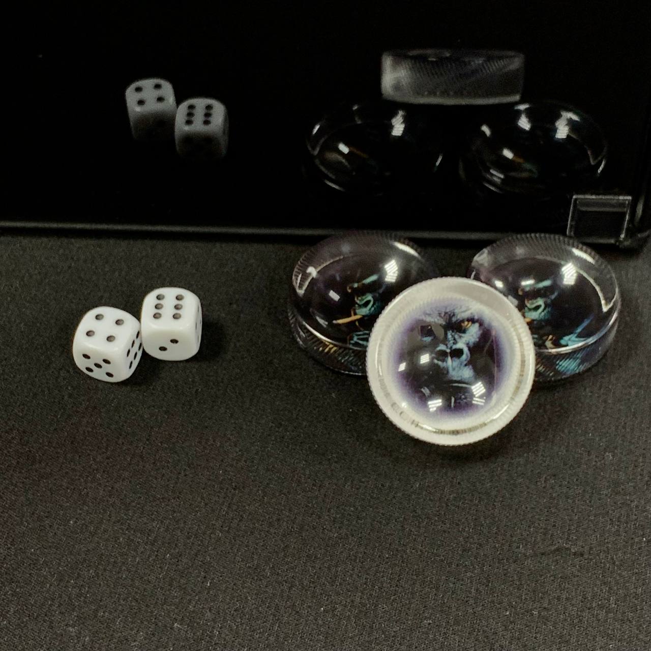 Epoxidharz-Damespielsteine ​​- 30 mm. Für Backgammon und Damespiel. Geschenkfertig