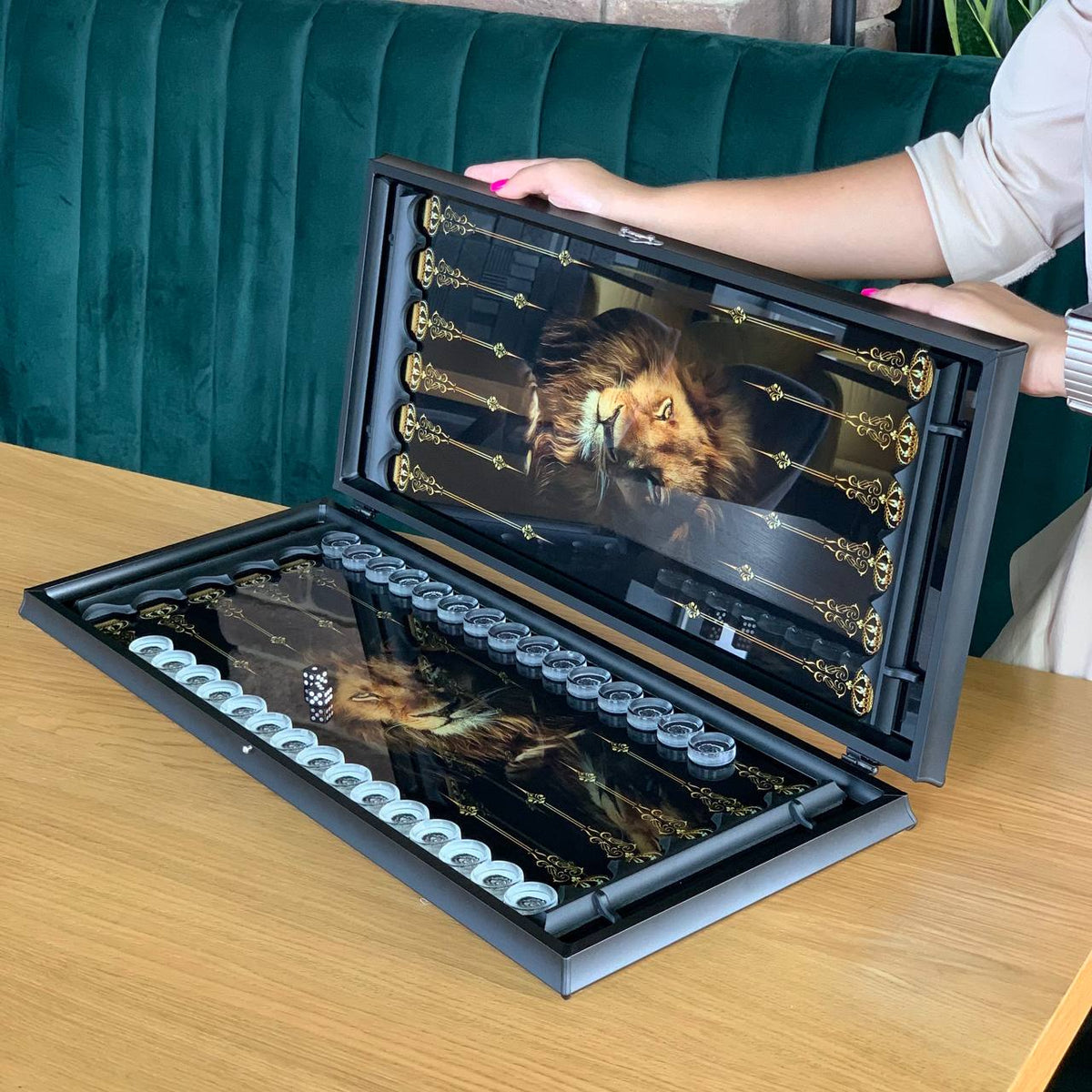 Black and White Lion Glass Backgammon Set – Large 24”