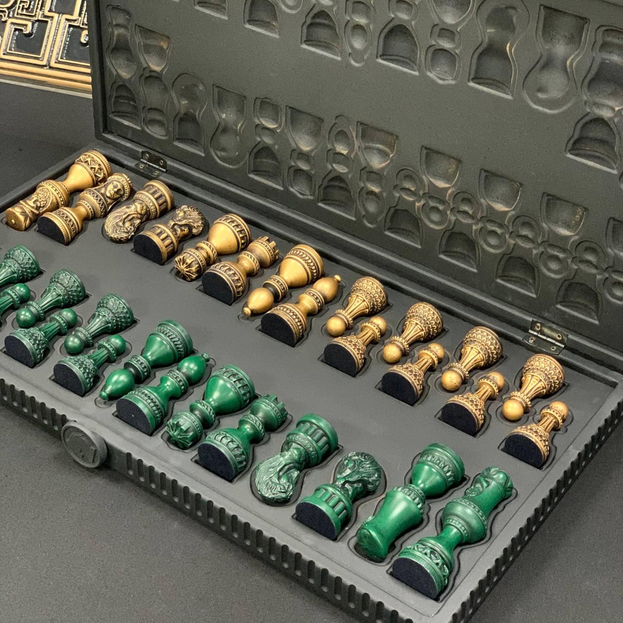 Hochwertiges Schachspiel aus Acryl (nur Figuren) mit Aufbewahrungsbox – Kostenlose Lieferung weltweit | Geschenkfertig