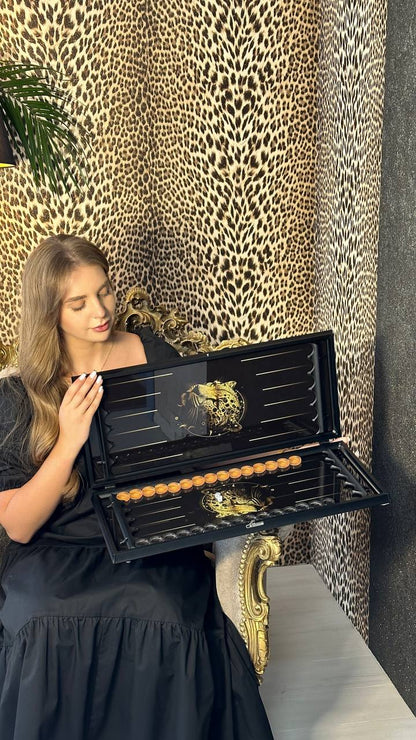 Glas-Backgammon-Set Leopard, 61 x 27 cm. Personalisierung. Als Geschenk geeignet.