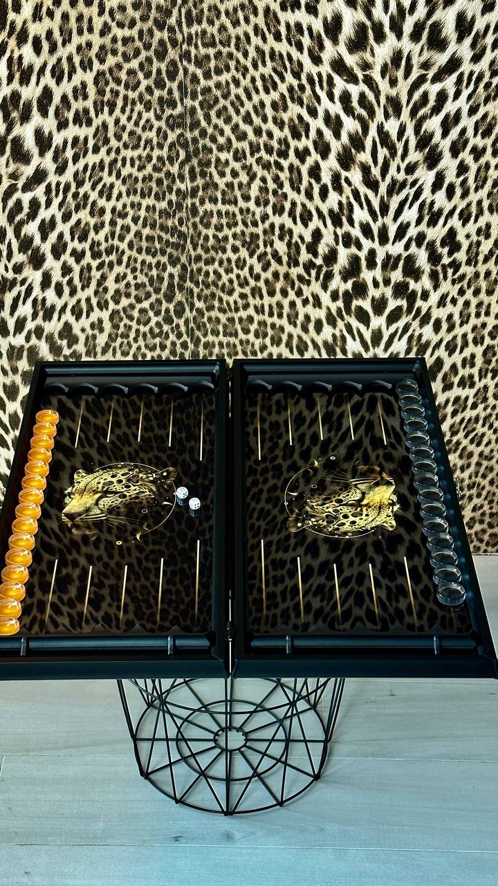 Glas-Backgammon-Set Leopard, 61 x 27 cm. Personalisierung. Als Geschenk geeignet.