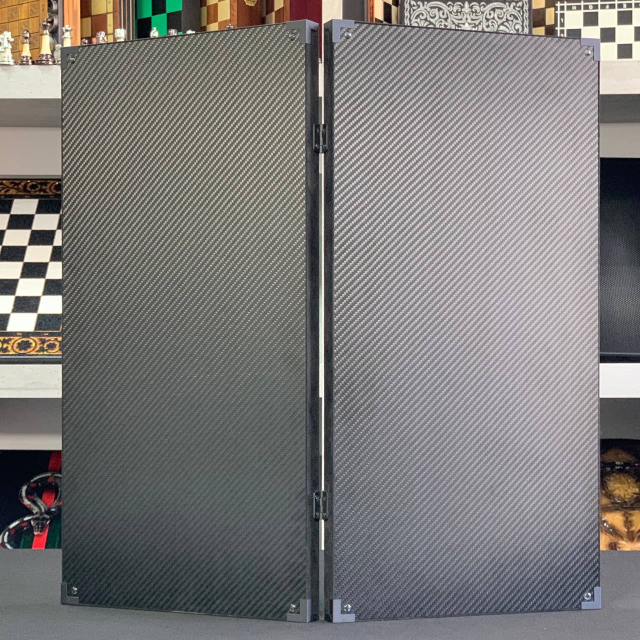 Luxuriöses handgefertigtes Backgammon-Set aus Metall und Carbon 60*30cm, Geschenkfertig VIP
