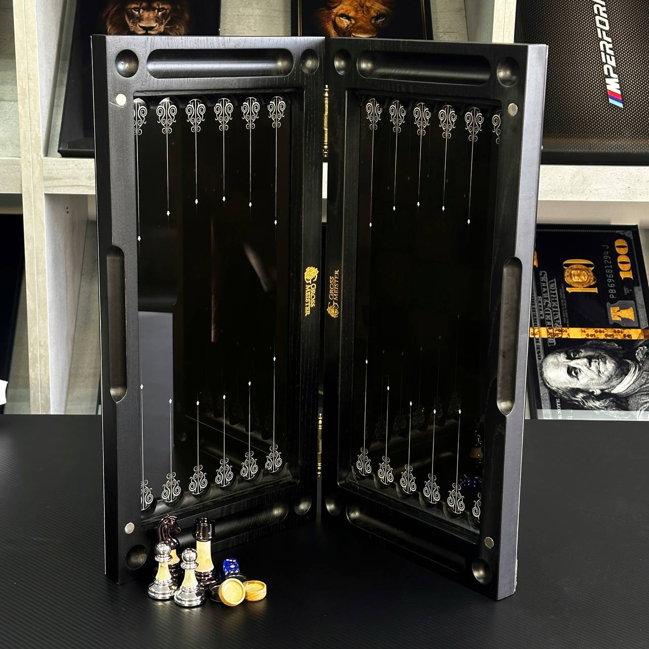 Jeu d'échecs et de backgammon en verre 3 en 1 dans un cadre en bois, 2 tailles, un jeu de société luxueux prêt à offrir