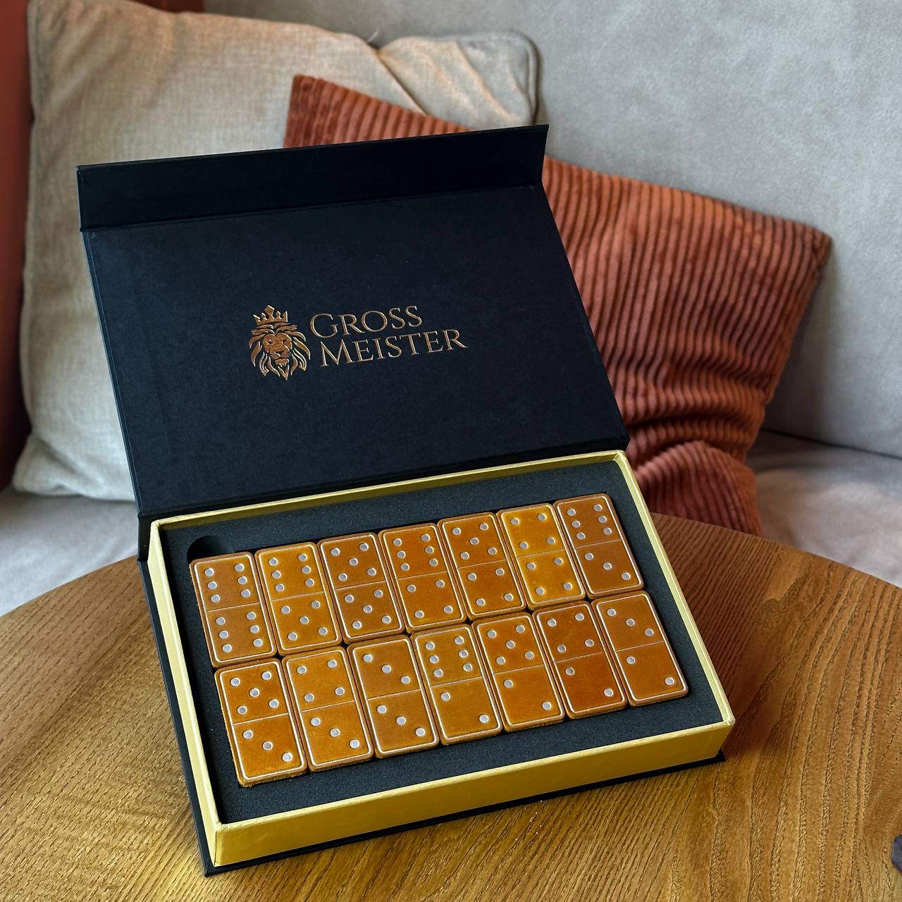 Luxuriöses Domino-Set aus Holz und elegantem Leder, 52*27*12mm orange Dominosteine, Geschenkfertig