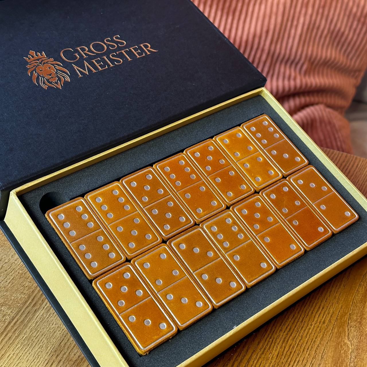 Luxuriöses Domino-Set aus Holz und elegantem Leder, 52*27*12mm orange Dominosteine, Geschenkfertig