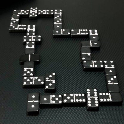 Jeu de dominos noirs 53 x 24 mm dans une boîte de rangement, qualité supérieure, prêt à offrir