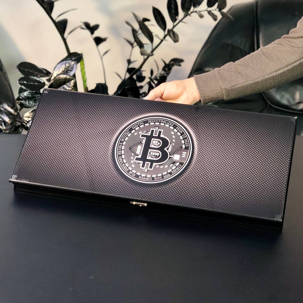 Bitcoin Silver Glass Backgammon Set – Large 24”