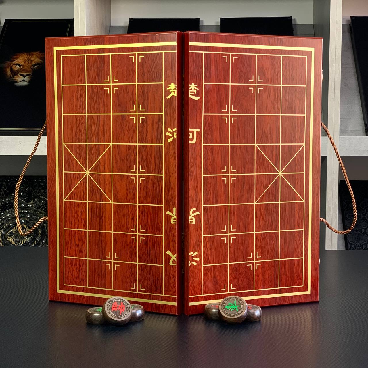 Jeu d'échecs chinois classique en bois Xiangqi, jeu d'échecs de voyage de taille compacte, cadeau insolite pour papa, prêt à offrir 