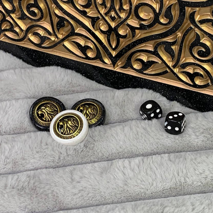 Luxus Backgammon aus schwarzem Acrylstein "Goldener Löwe" 47 x 23 cm Geschenkfertig | Kostenlose weltweite Lieferung