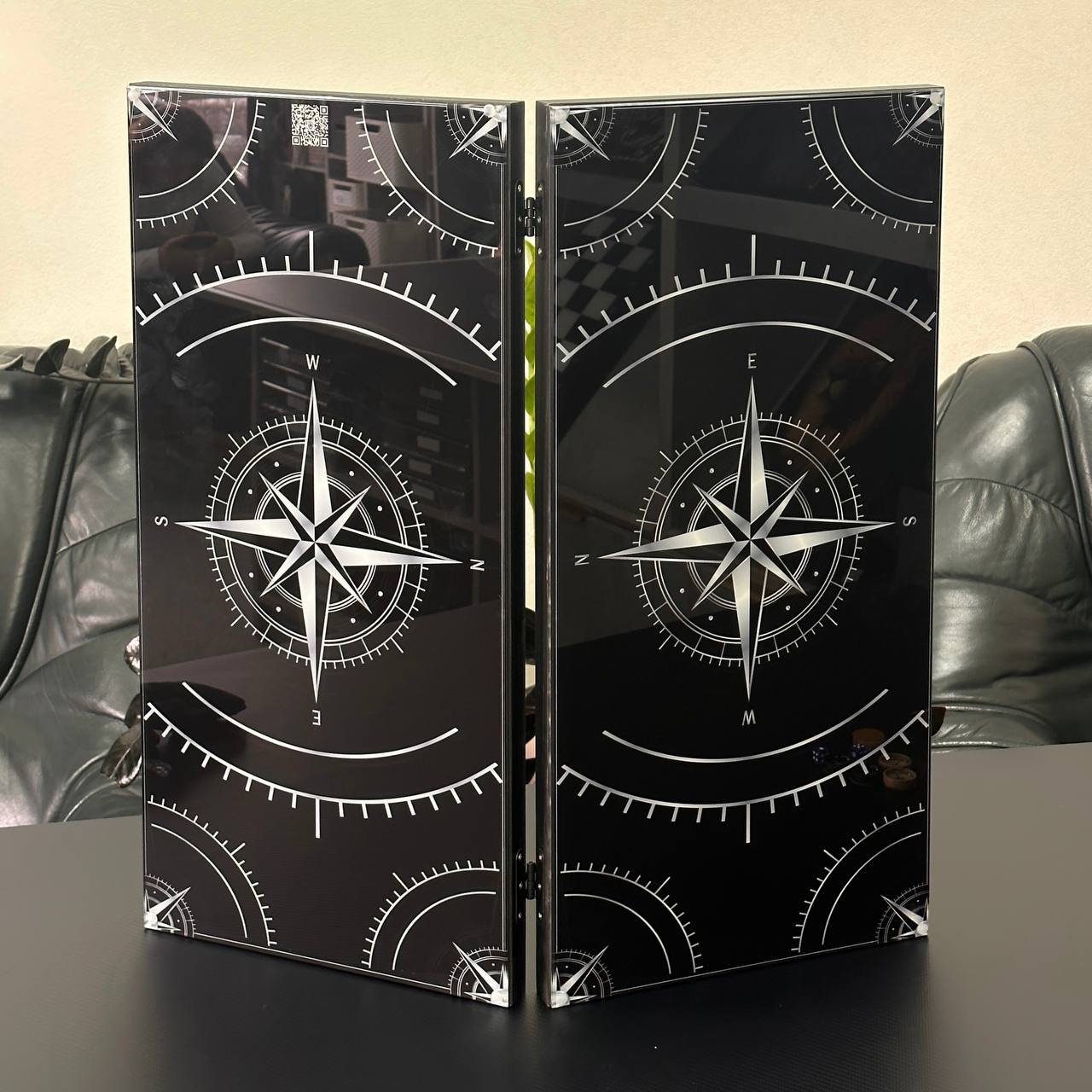 Large Glass&Wood Backgammon Set with Compass Star Wind Rose, Customized and Gift-ready