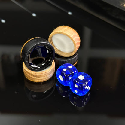 Luxuriöses Backgammon-Set aus Glas und Holz mit Nashorn, individuell gestaltet und als Geschenk geeignet