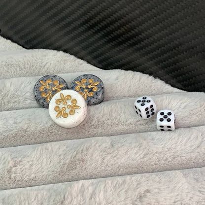 Luxuriöses handgefertigtes Backgammon-Set aus Metall und Carbon 60*30cm mit Acrylsteinstücken, Geschenkfertig VIP, blaue Linien