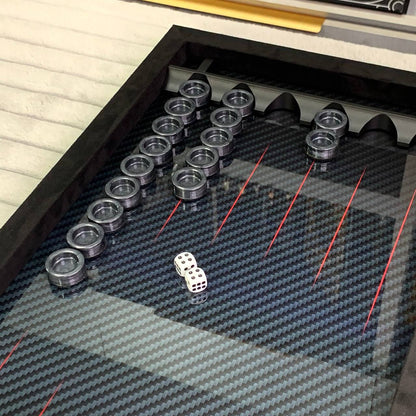 Luxuriöses handgefertigtes Backgammon-Set aus Metall und Carbon 60*30cm mit Metallteilen, Geschenkfertig VIP