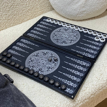 Luxus-Backgammon aus schwarzem Acrylstein "Silver Lion" 37 x 19 cm, leichte Version, Steinbrett, Geschenkfertig