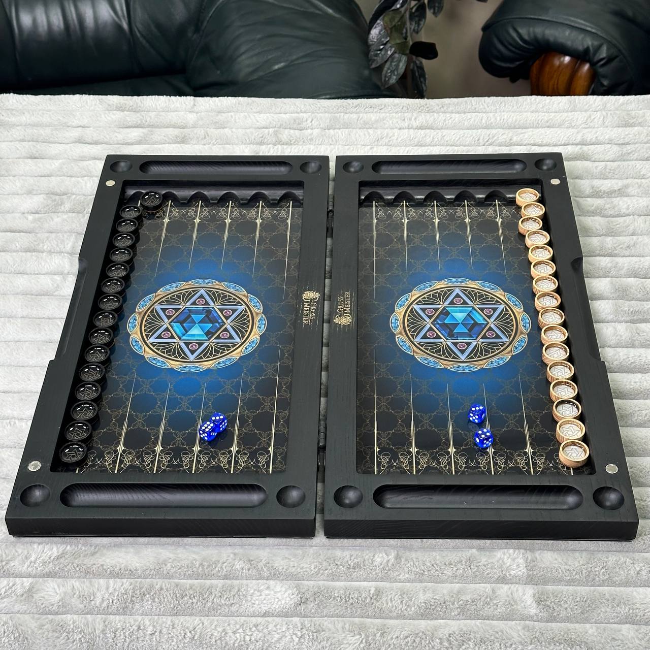 Jeu de backgammon en verre et bois avec étoile de David, personnalisable et prêt à offrir