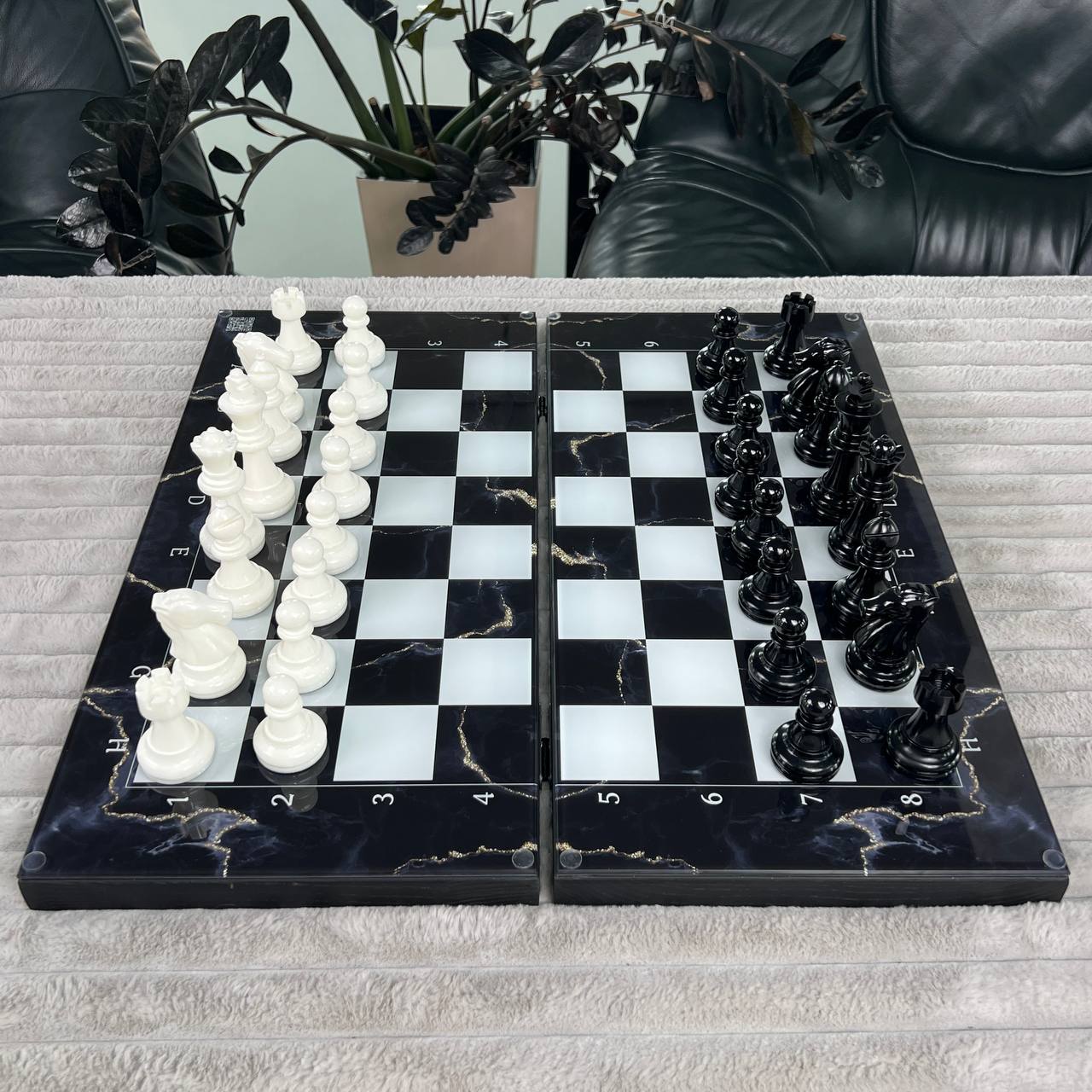 Jeu d'échecs et de backgammon en verre 3 en 1 dans un cadre en bois, 2 tailles, un jeu de société luxueux prêt à offrir