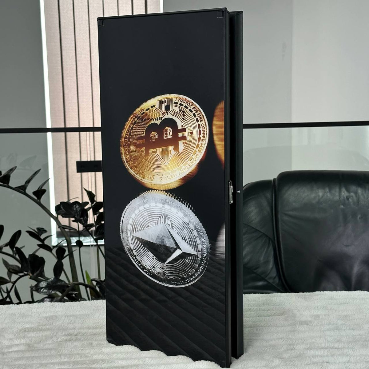 Bitcoin and Ethereum Glass Backgammon Set – Large 24”