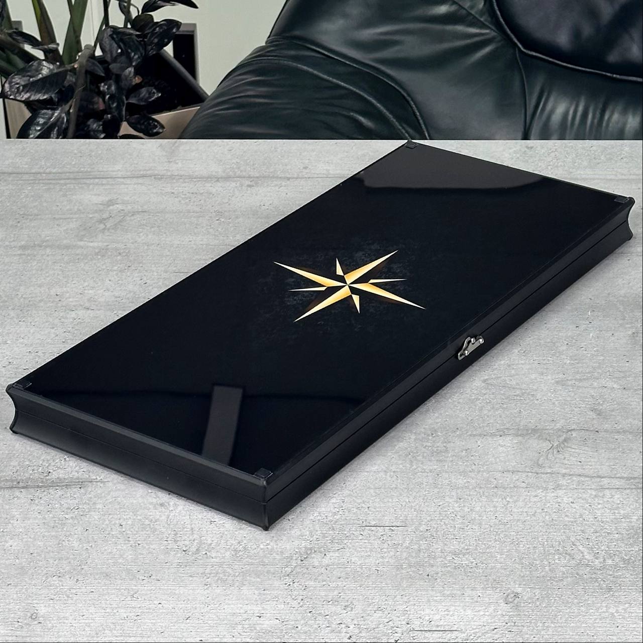 Compass Rose Glass Backgammon Set – Large 24”