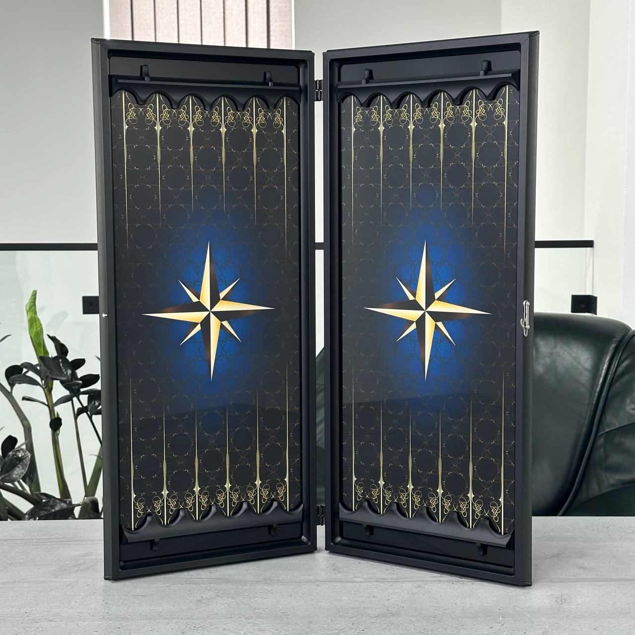 Compass Rose Glass Backgammon Set – Large 24”