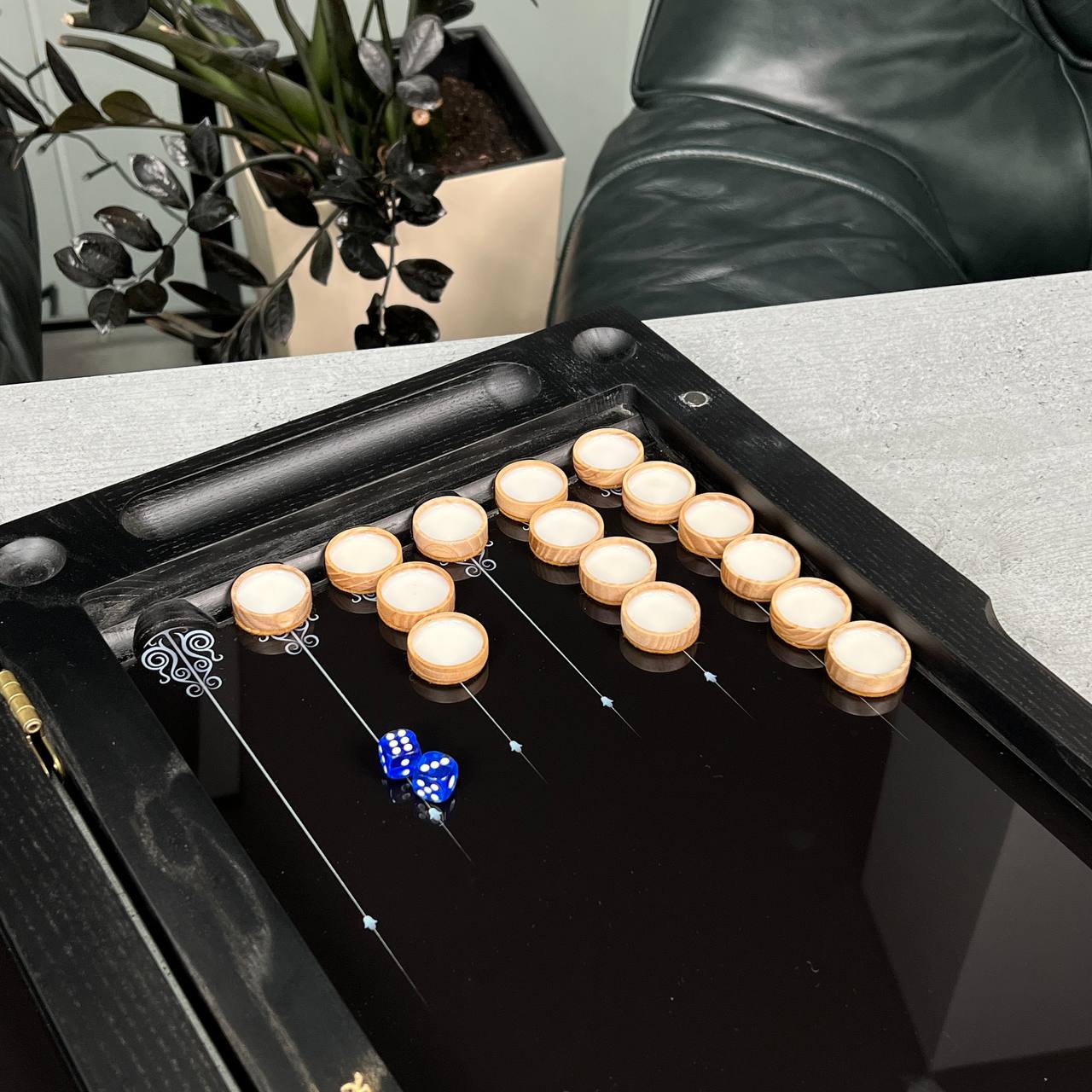 Luxury Glass&Wood Backgammon Set with Rhinoceros, Customized and Gift-ready