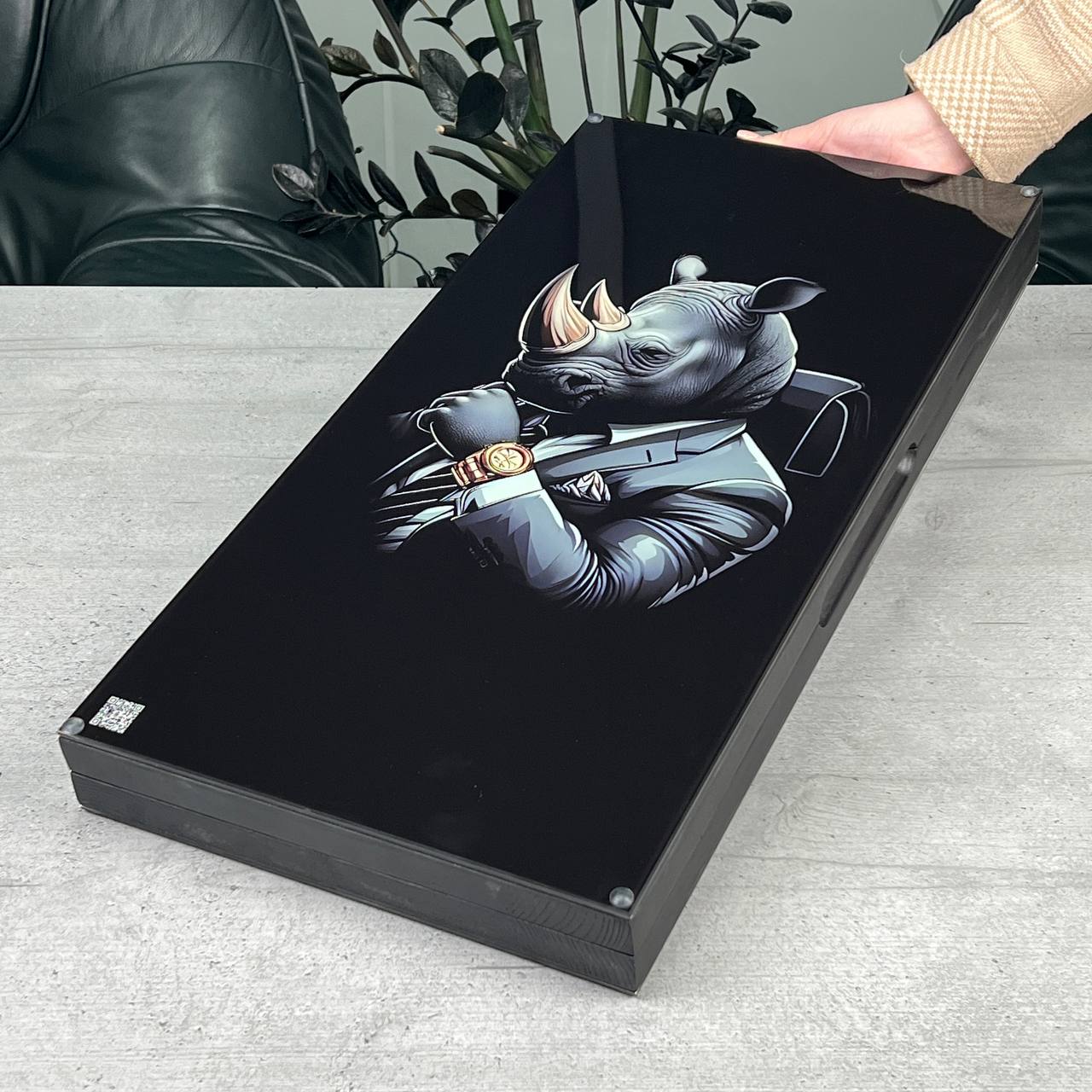 Luxury Glass&Wood Backgammon Set with Rhinoceros, Customized and Gift-ready