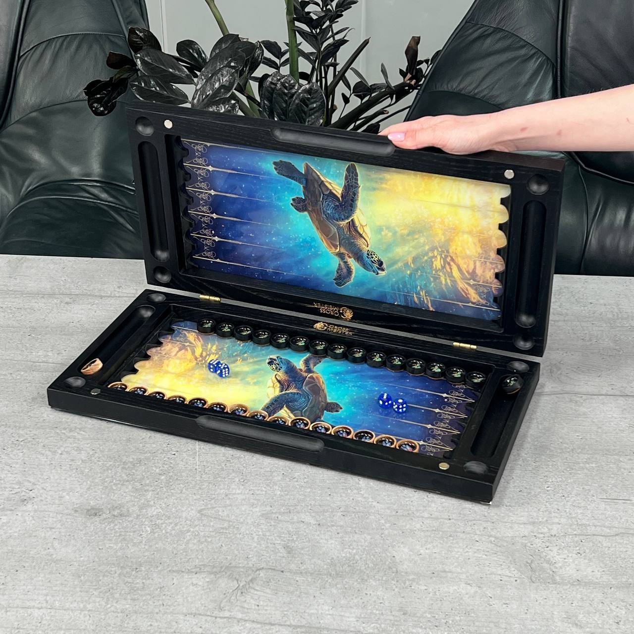The Golden Meridian Sea Turtle Premium Glass&Wood Backgammon Set — Luxury Game Board Gift