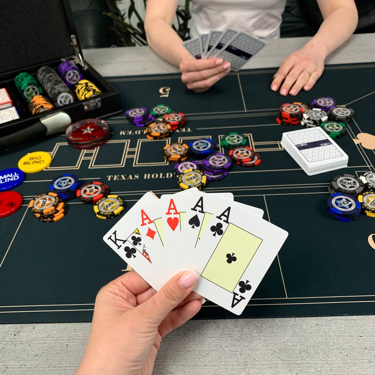 Coffret de 300 jetons de poker : l'expérience ultime du poker avec livraison internationale gratuite Prêt à offrir Insolite
