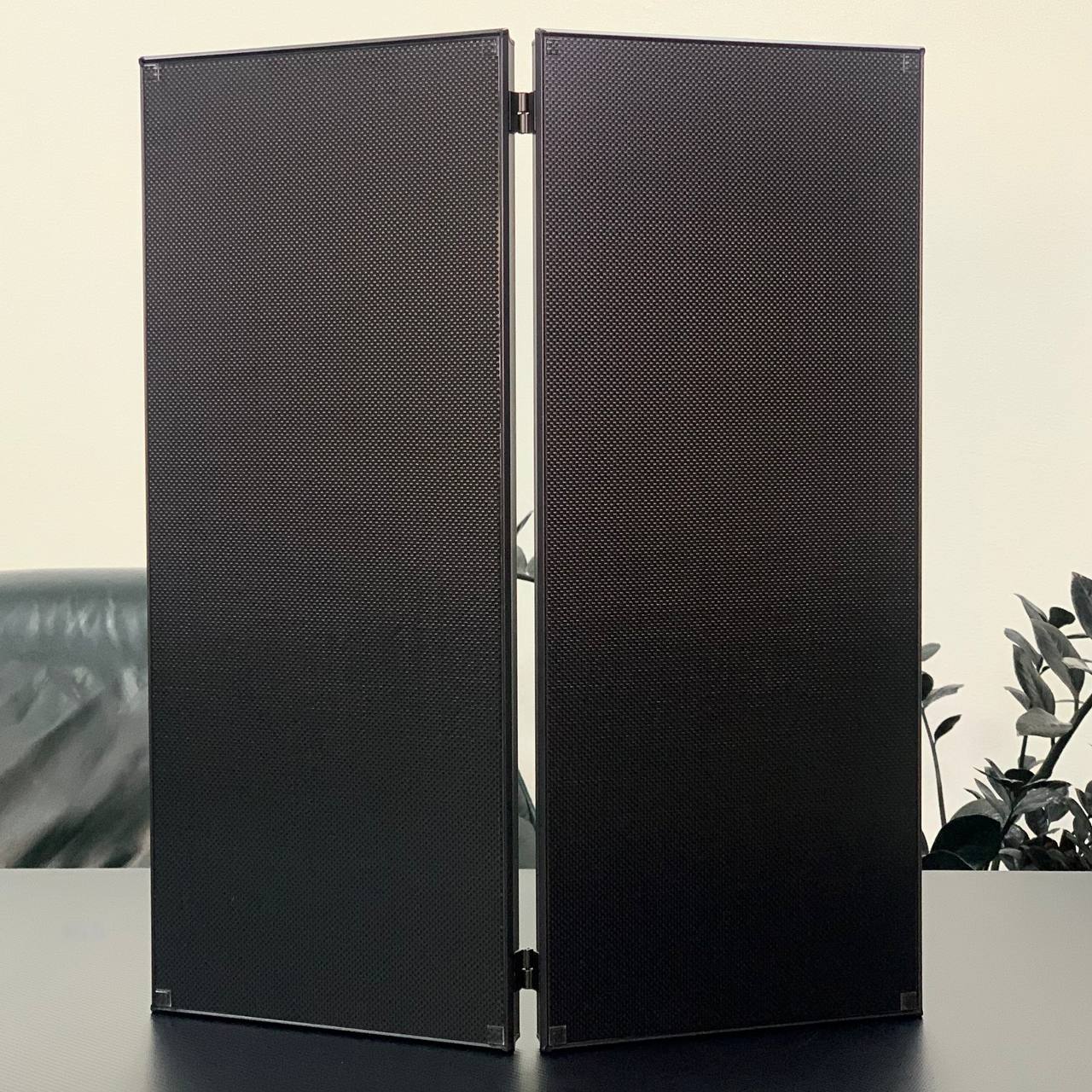 Exclusive Carbon Backgammon Set in Aluminum Basis, 61*26.5cm, Gift-ready