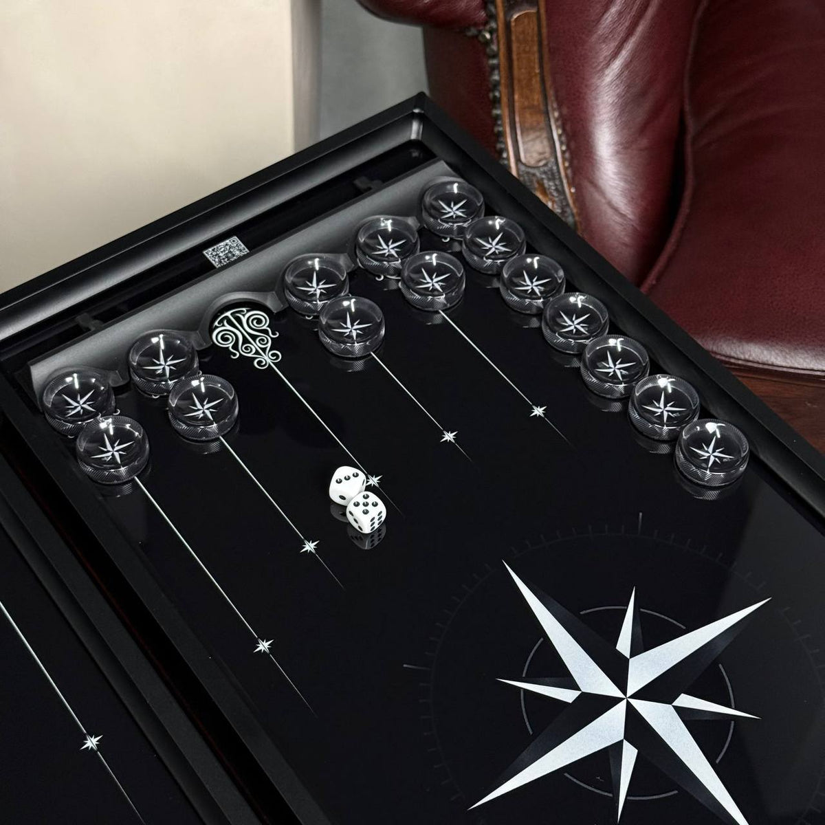 Silver Compass Glass Backgammon Set – Large 24”