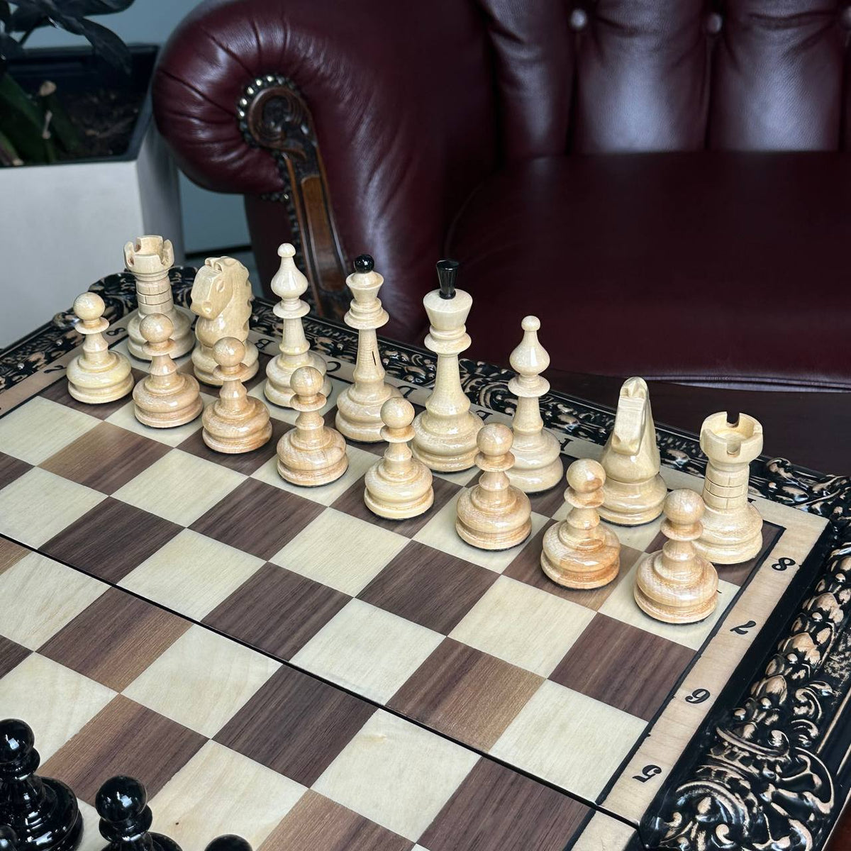 Luxury Ornate Chess Set – Black & Gold Design | GrossMeister