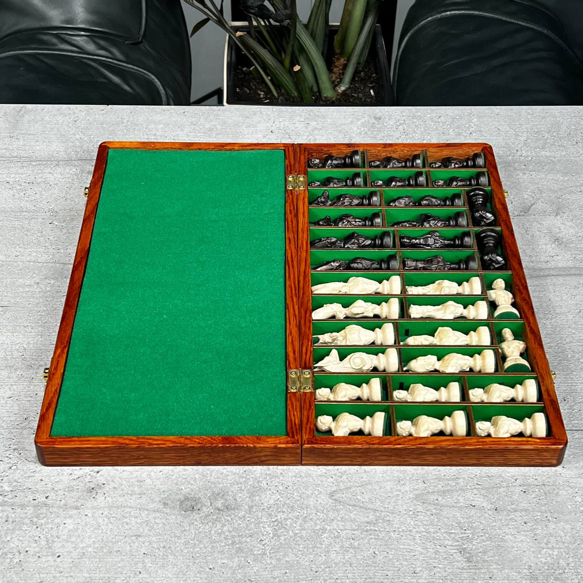Jeu d'échecs imitation marbre (29 x 29 cm), jeu d'échecs en bois. Prêt à offrir. Réf. 198027
