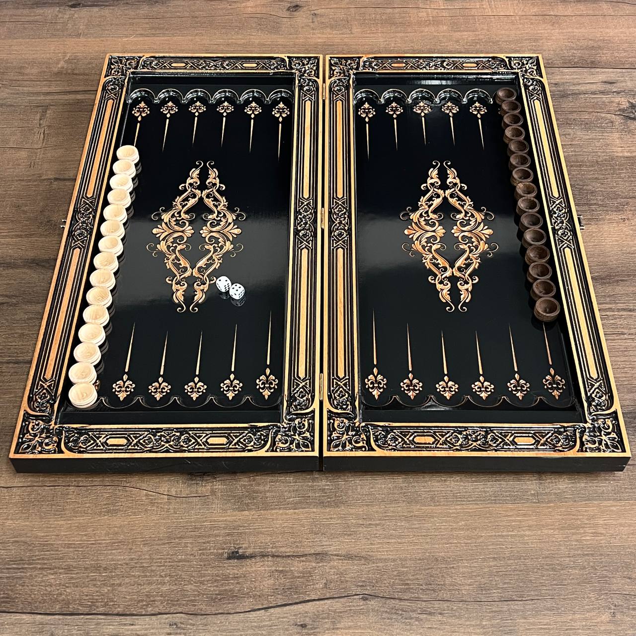 Jeu de backgammon en bois "Dragon", backgammon de voyage 50*23cm. Prêt à offrir