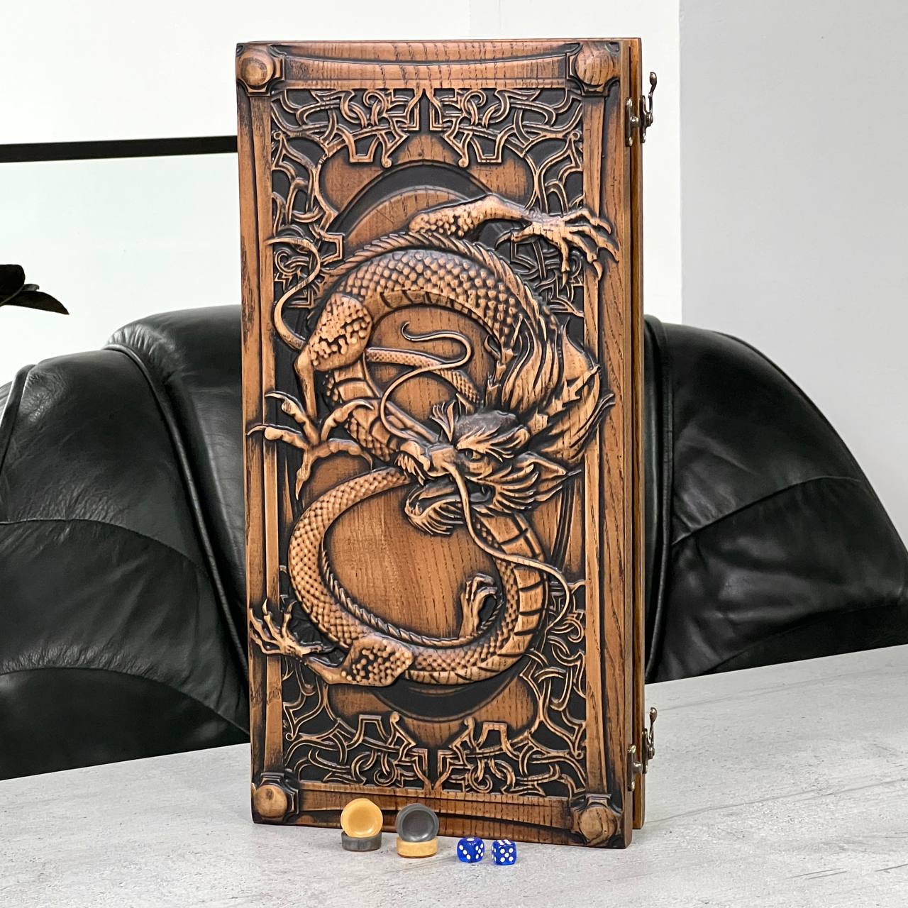 Backgammon en bois, backgammon sculpté personnalisé avec Lion, jeu de backgammon, cadeau pour lui, jeu de backgammon personnalisé