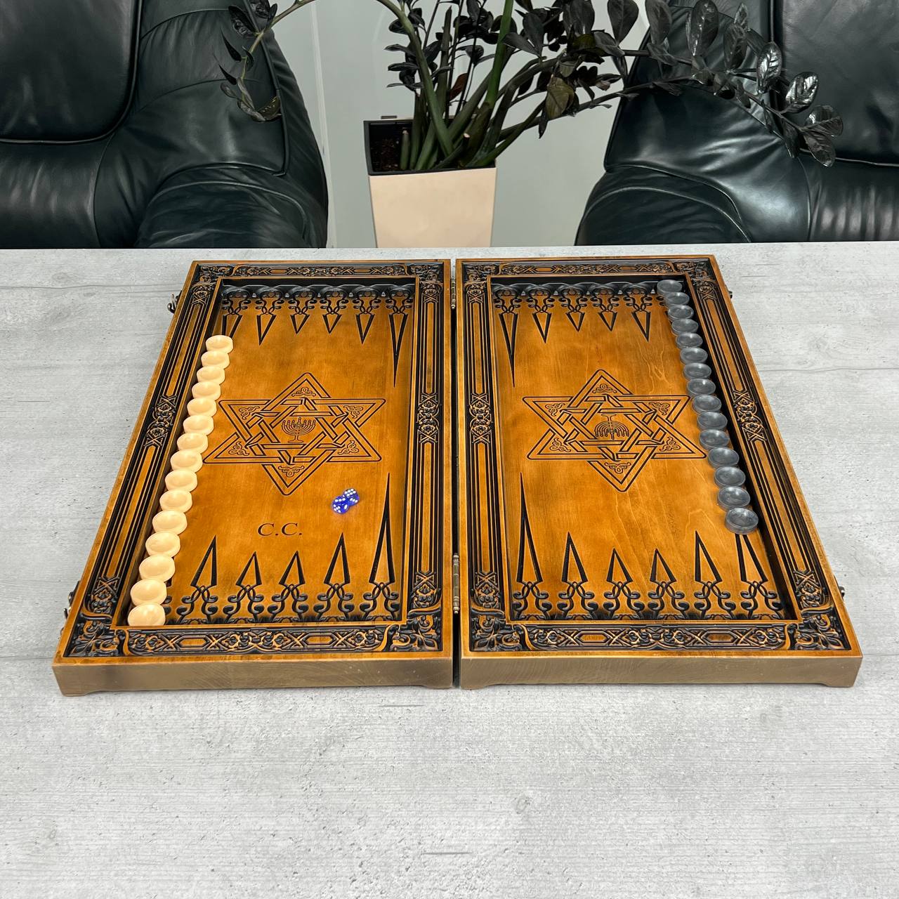 Wooden Backgammon "Silver Wolf" – Star of David Edition