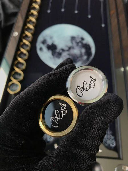 Set mit Damesteinen, individuelle Chips für Backgammonbrett, personalisierte Damesteine
