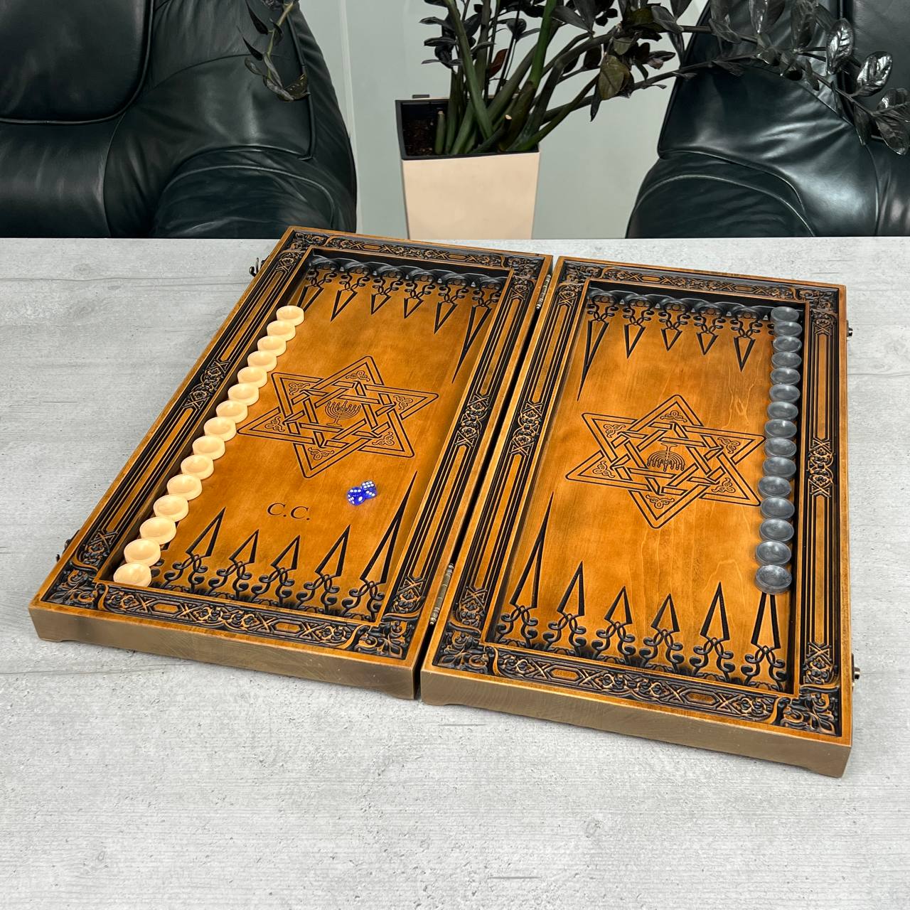 Wooden Backgammon "Silver Wolf" – Star of David Edition
