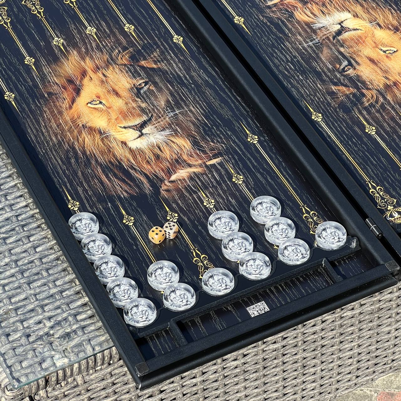 Lion Wooden Backgammon Set – Oak & Aluminum, Large 24"