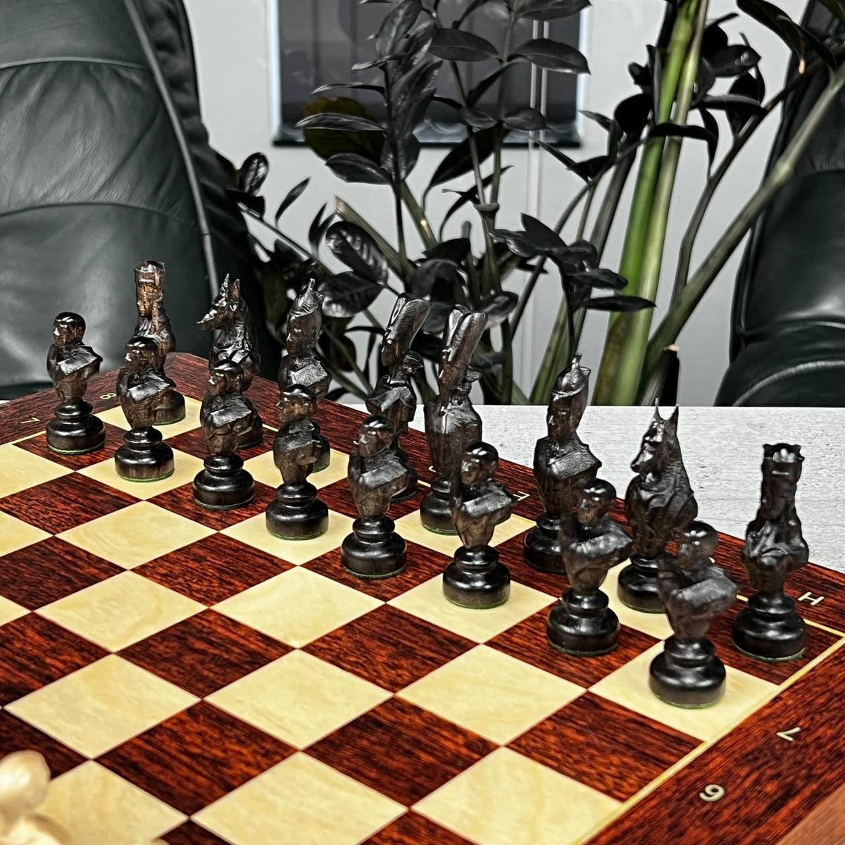 Jeu d'échecs imitation marbre (29 x 29 cm), jeu d'échecs en bois. Prêt à offrir. Réf. 198027